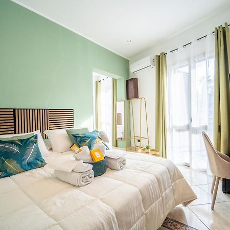 La Porta Di Alba Bed & Breakfast Palermo Bagian luar foto