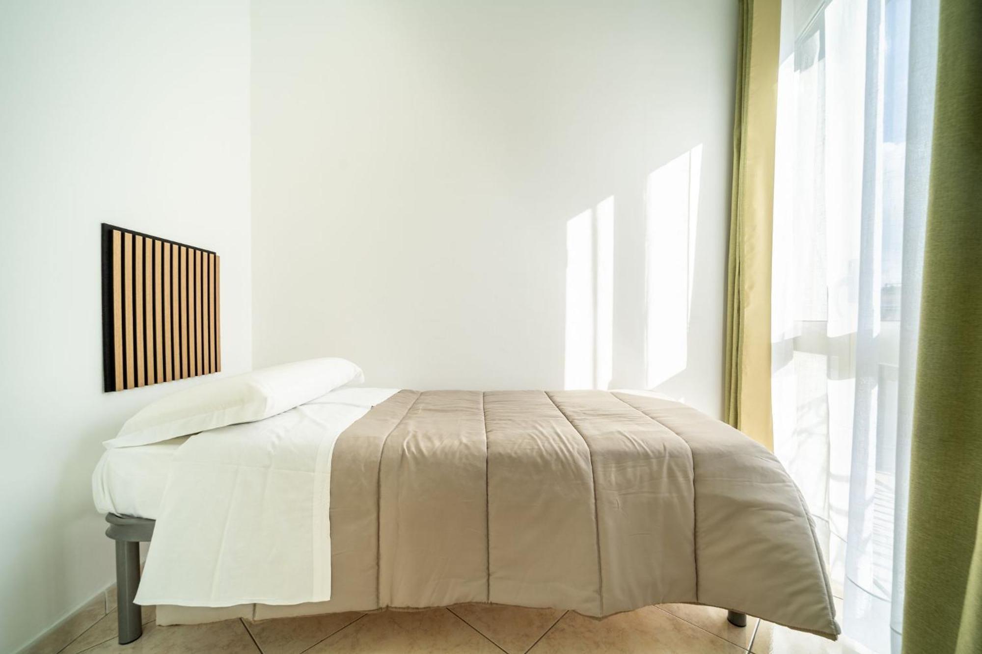 La Porta Di Alba Bed & Breakfast Palermo Bagian luar foto
