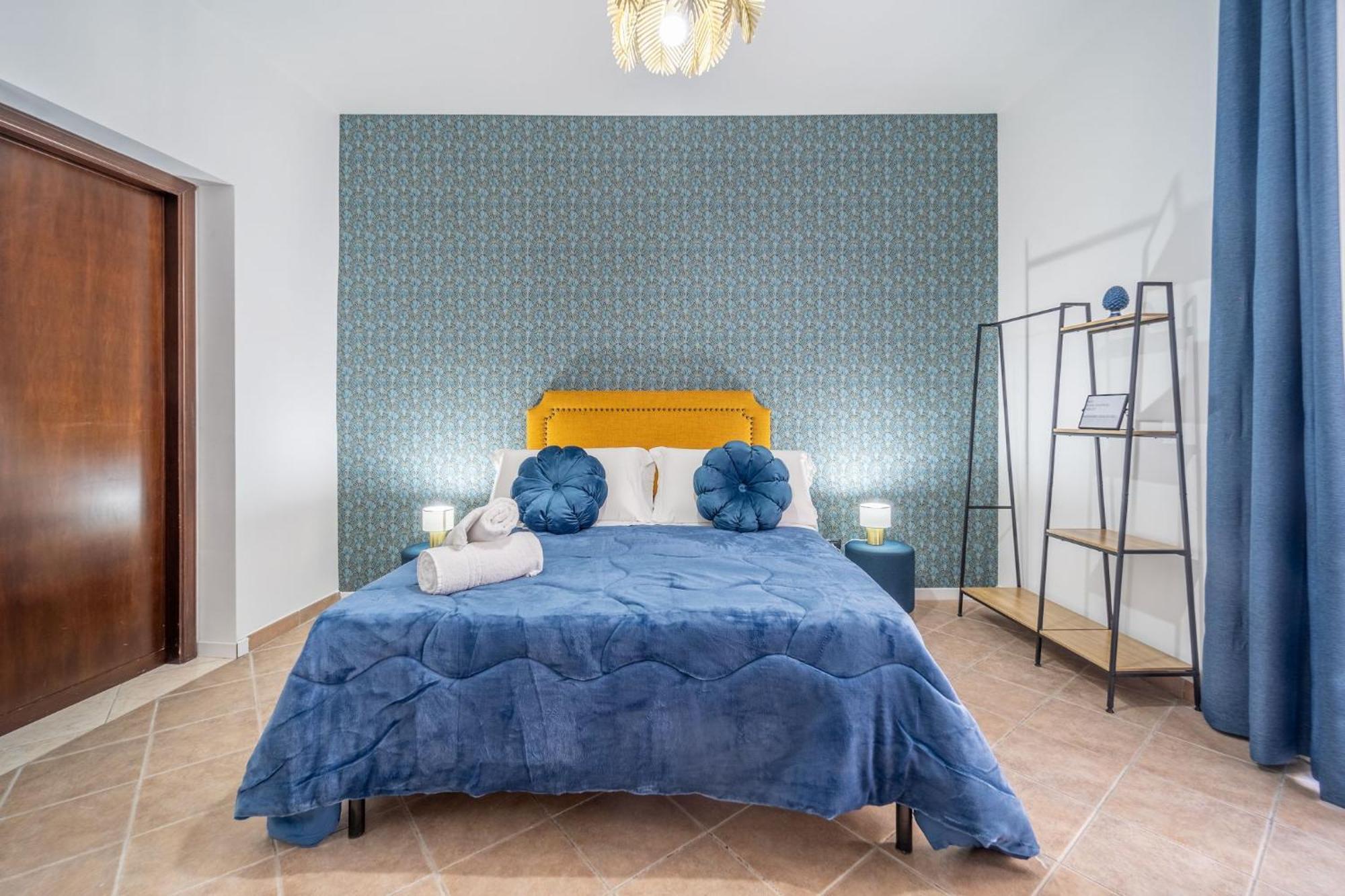 La Porta Di Alba Bed & Breakfast Palermo Bagian luar foto